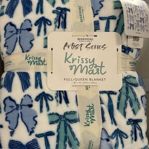 Berkshire Artist Series Blanket - Blue and White